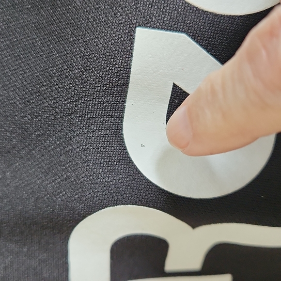 Reebok, Men's, Large, Black, w Kangaroo pouch in Front of Top also a Hood - Picture 3 of 10